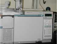 Chromatographe en phase gazeuse coupl� � un spectrom�tre de masse